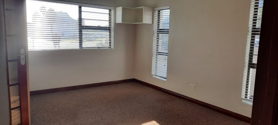 4 Bedroom Property for Sale in Marina Martinique Eastern Cape